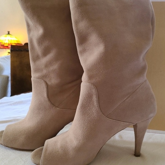 Michael Michael Kors Elaine Open Toe Boot Women's Boots, Suede. Size 10 - Picture 5 of 5